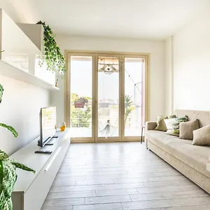 Urban Retreat -private Parking+terrace Appartamento Roma