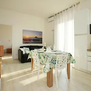Appartamento Brezza Di Sale, Albenga